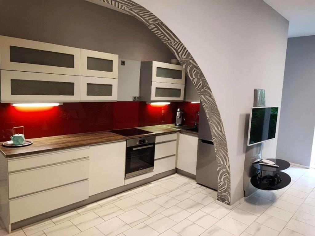 Central Vienna Apartment With Unique 40M2 City Garden & Self Check In Exterior foto